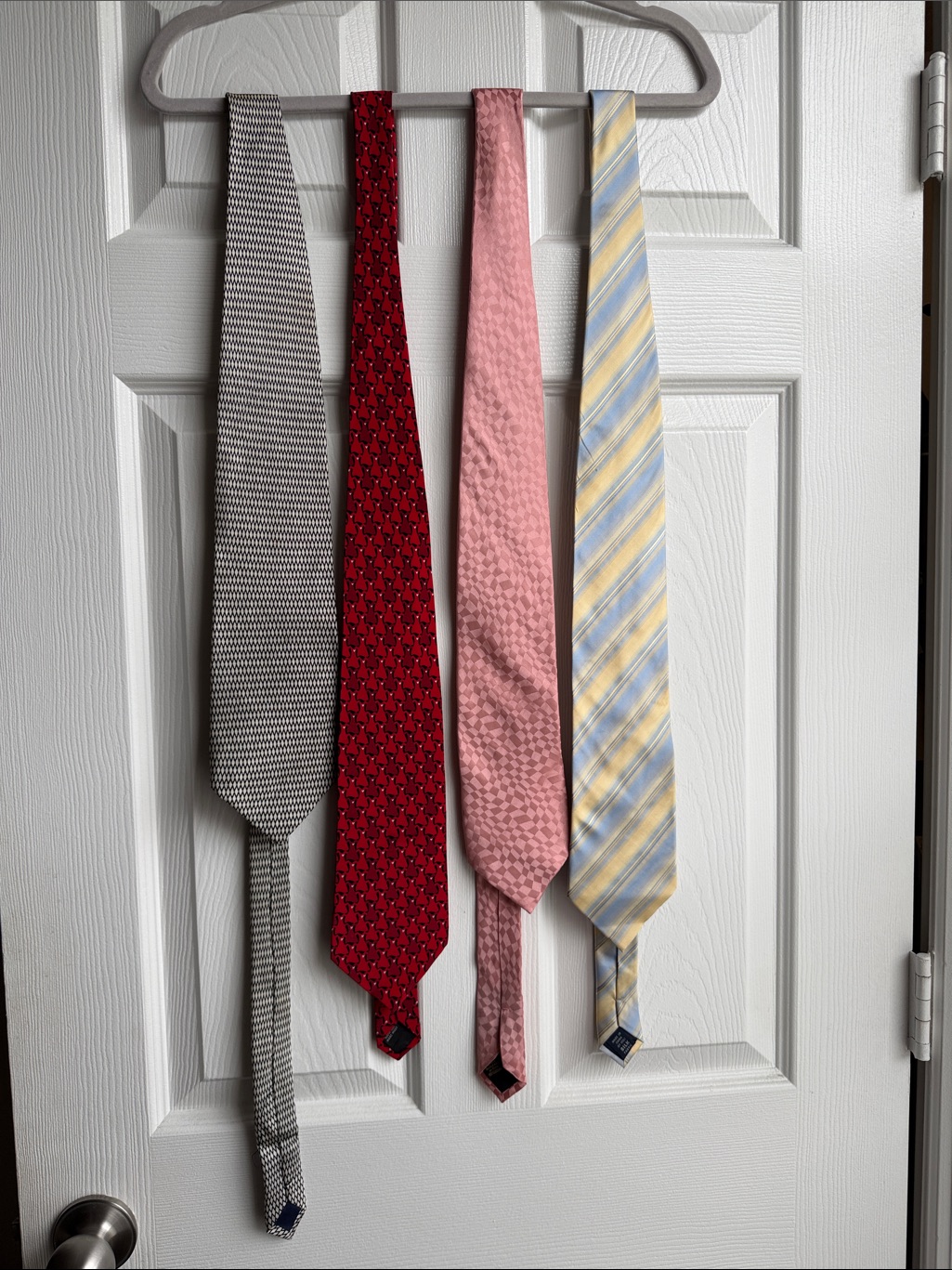 Mens Classic Necktie